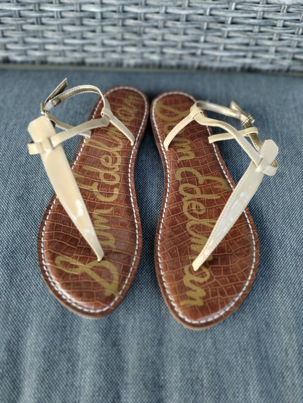 Sam Edelman Gigi T-Strap Sandals Women’s 10 Nude Beige Patent Leather